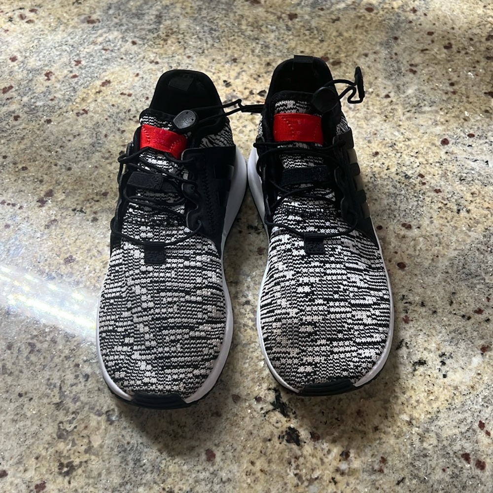 Kids Adidas sneakers Red,white and black Size 1